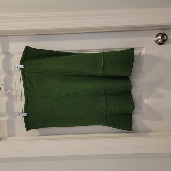 Boutique wool mix skirt, green. Never worn. NWT. SIZE LARGE - Picture 1 of 5